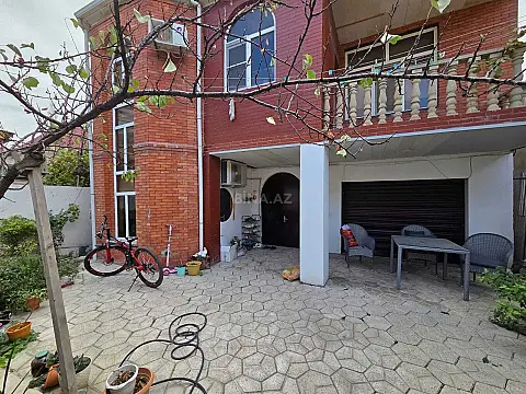 Satılır 6 otaqlı həyət evi 150 m²