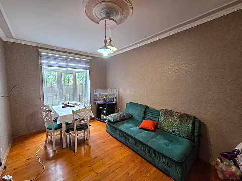 Satılır 6 otaqlı həyət evi 150 m²