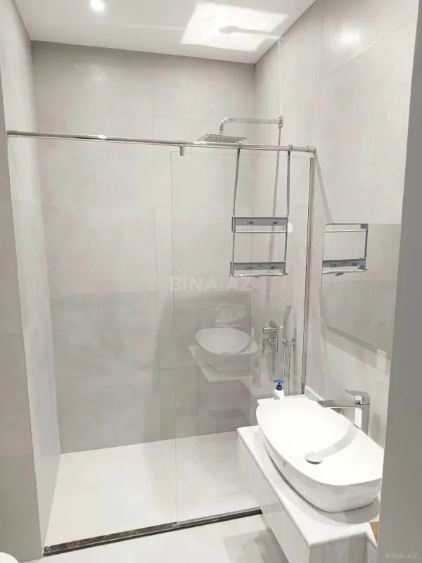 Kirayə verilir 3 otaqlı mənzil 150 m²
