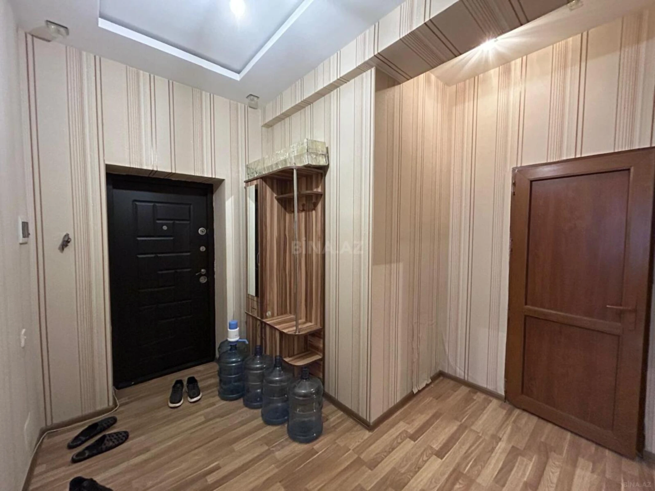 Kirayə verilir 2 otaqlı mənzil 70 m²