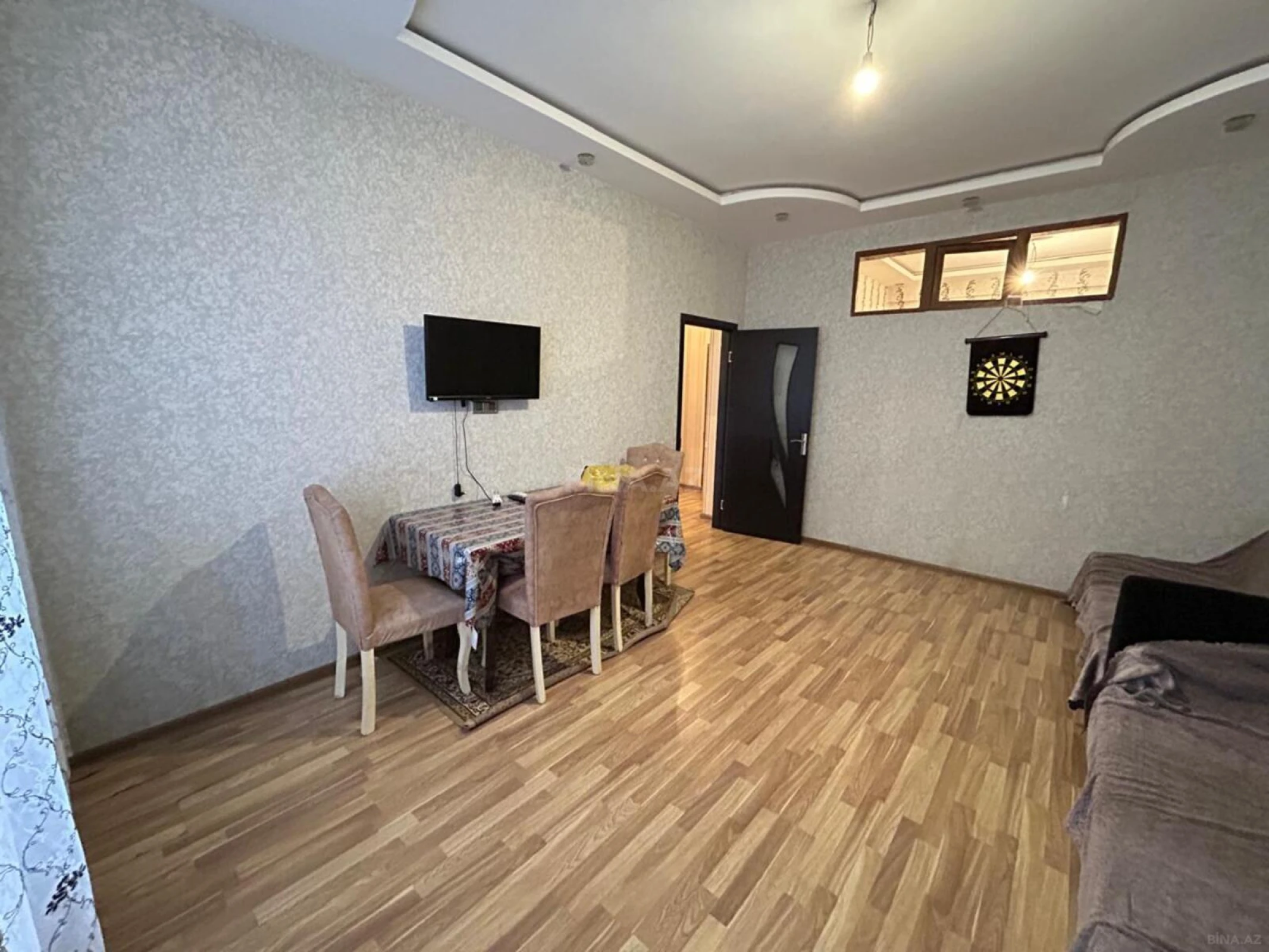 Kirayə verilir 2 otaqlı mənzil 70 m²