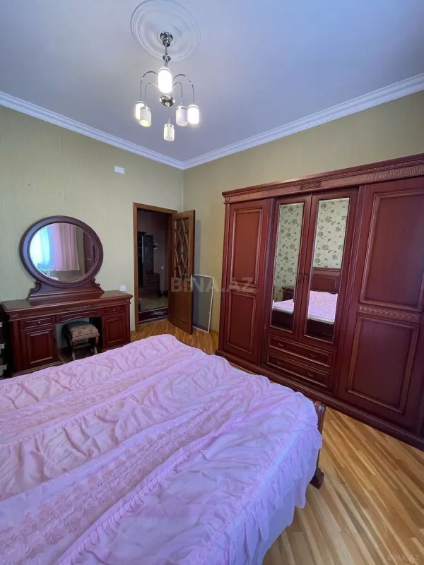 Kirayə verilir 3 otaqlı mənzil 100 m²
