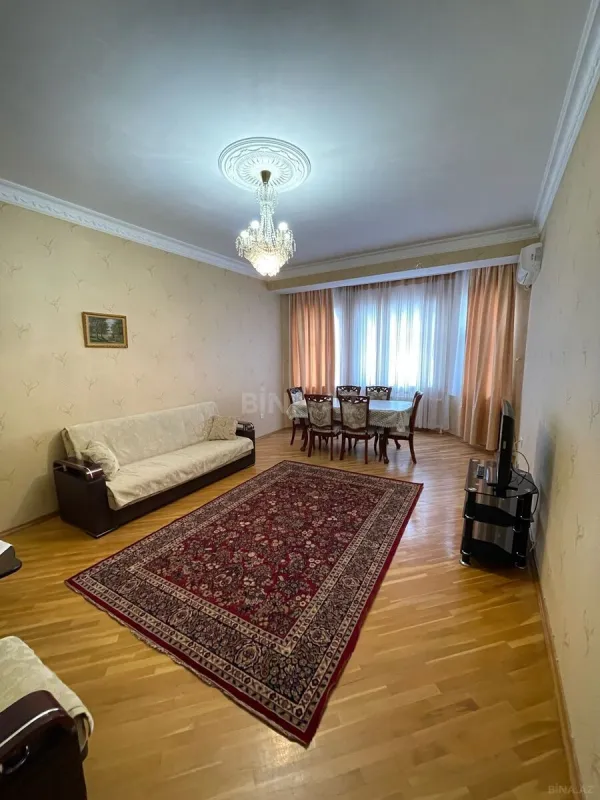 Kirayə verilir 3 otaqlı mənzil 100 m²