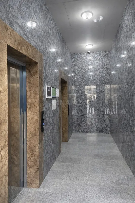 Satılır 3 otaqlı mənzil 138 m²