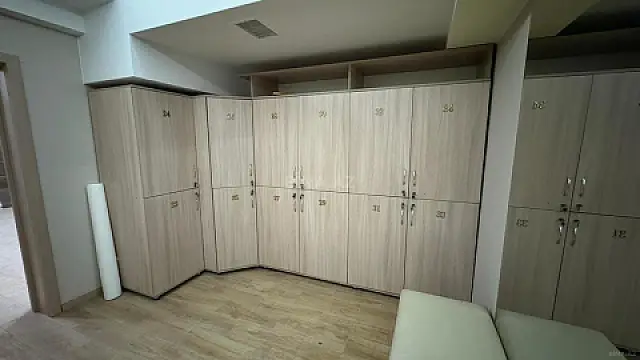 Kirayə verilir obyekt 360 m²