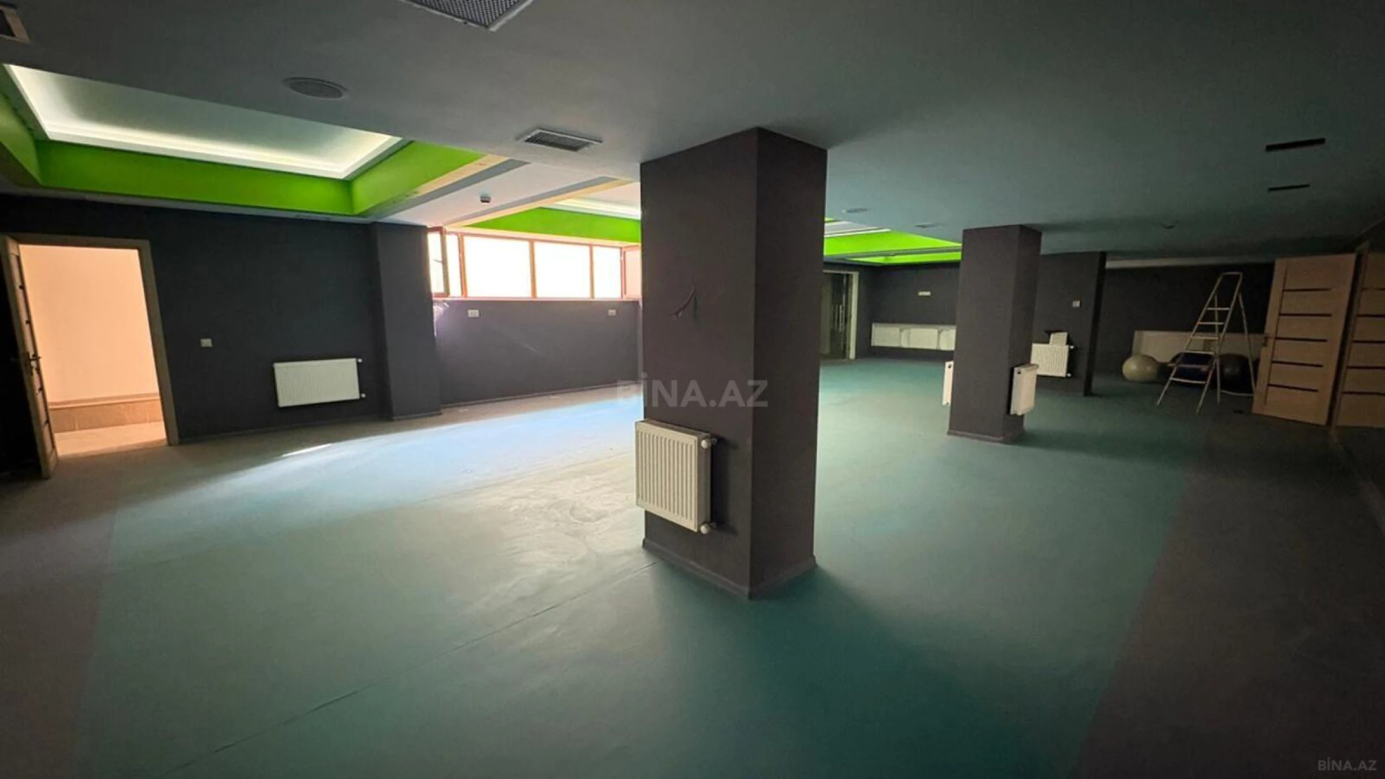 Kirayə verilir obyekt 360 m²