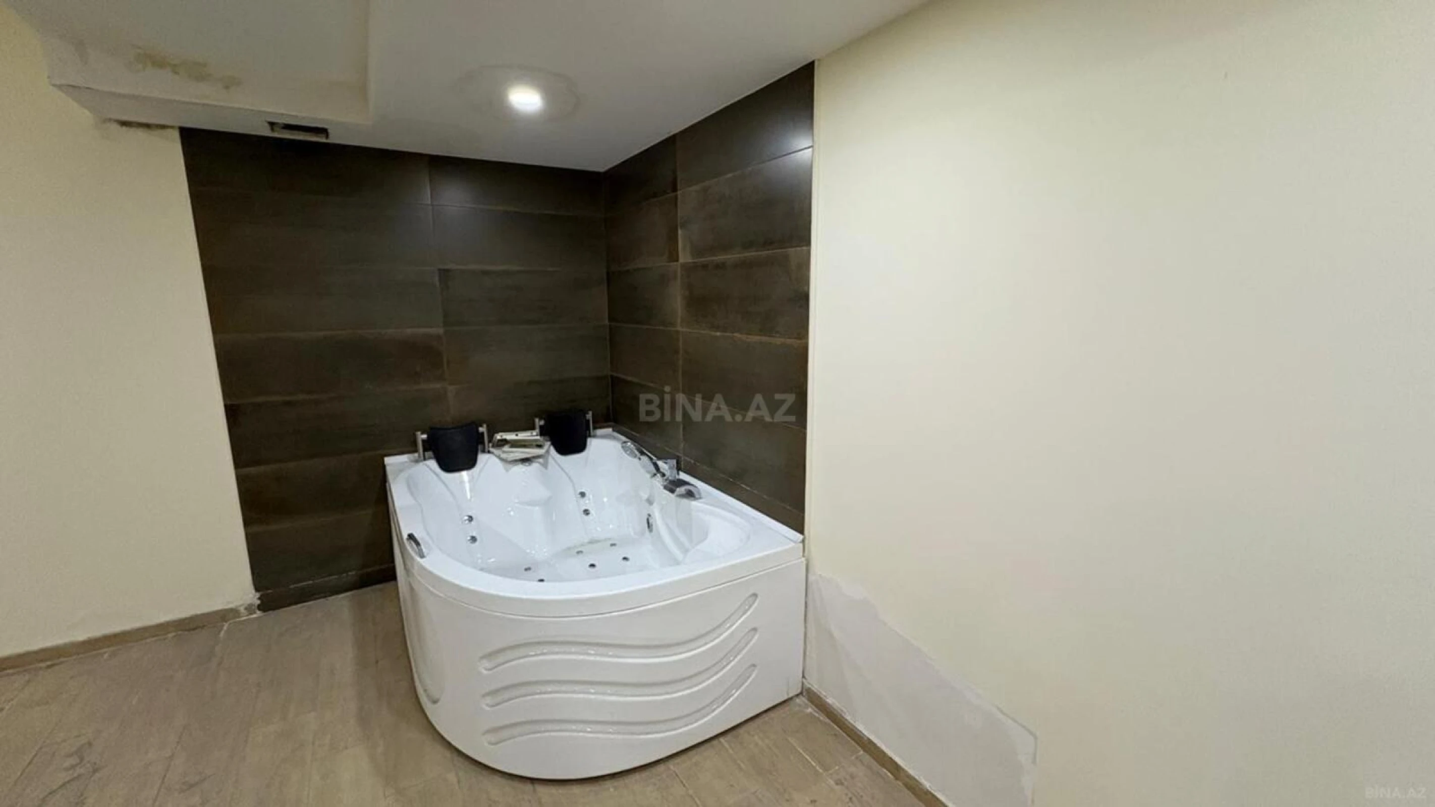 Kirayə verilir obyekt 360 m²