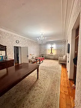 Satılır 4 otaqlı həyət evi 180 m² — Bakı, Qaraçuxur 4 otaq 180.00 m²
