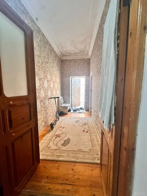 Satılır 4 otaqlı həyət evi 180 m²