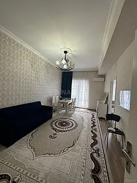 Kirayə verilir 2 otaqlı mənzil 75 m²