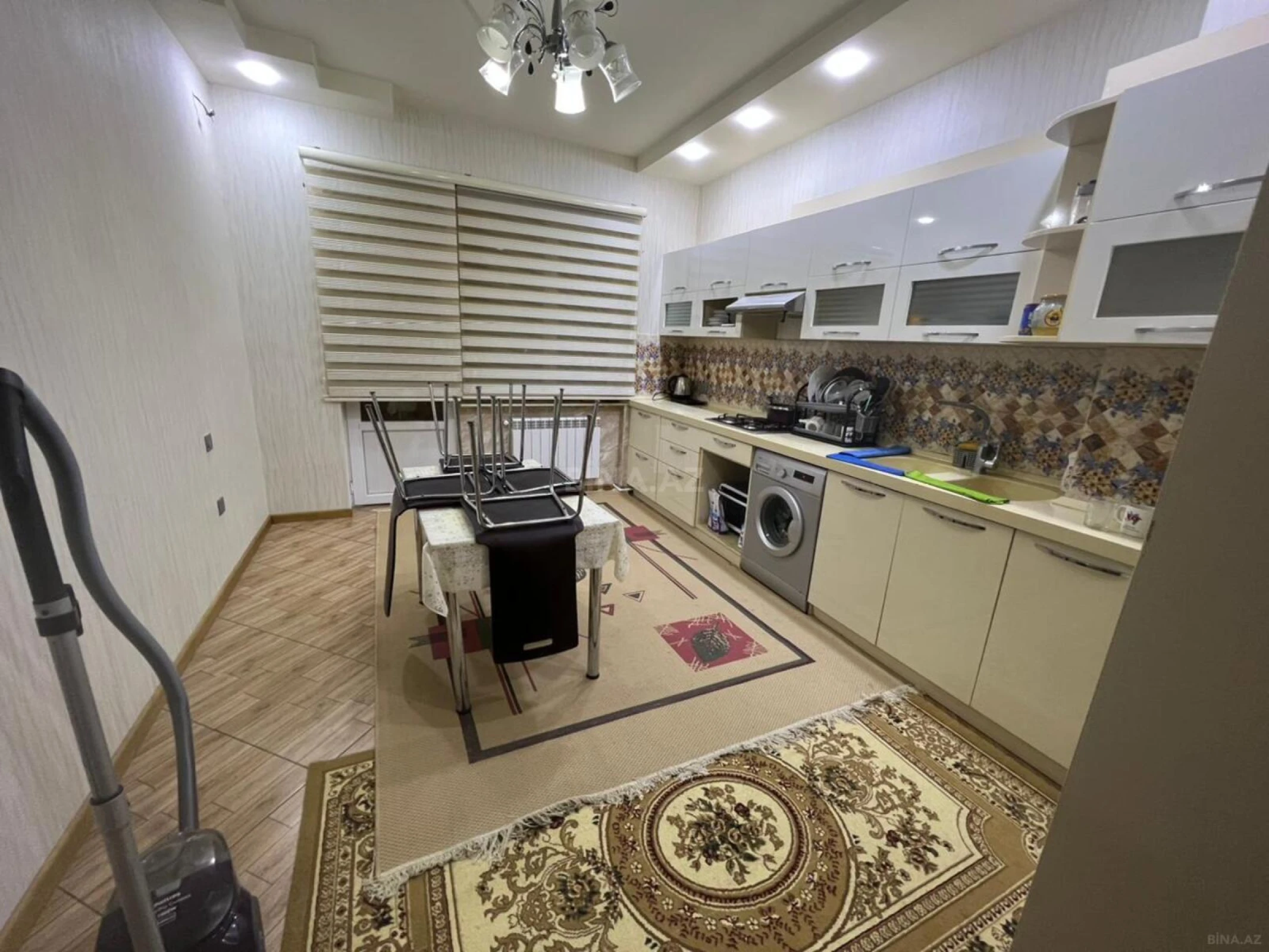 Kirayə verilir 2 otaqlı mənzil 75 m²