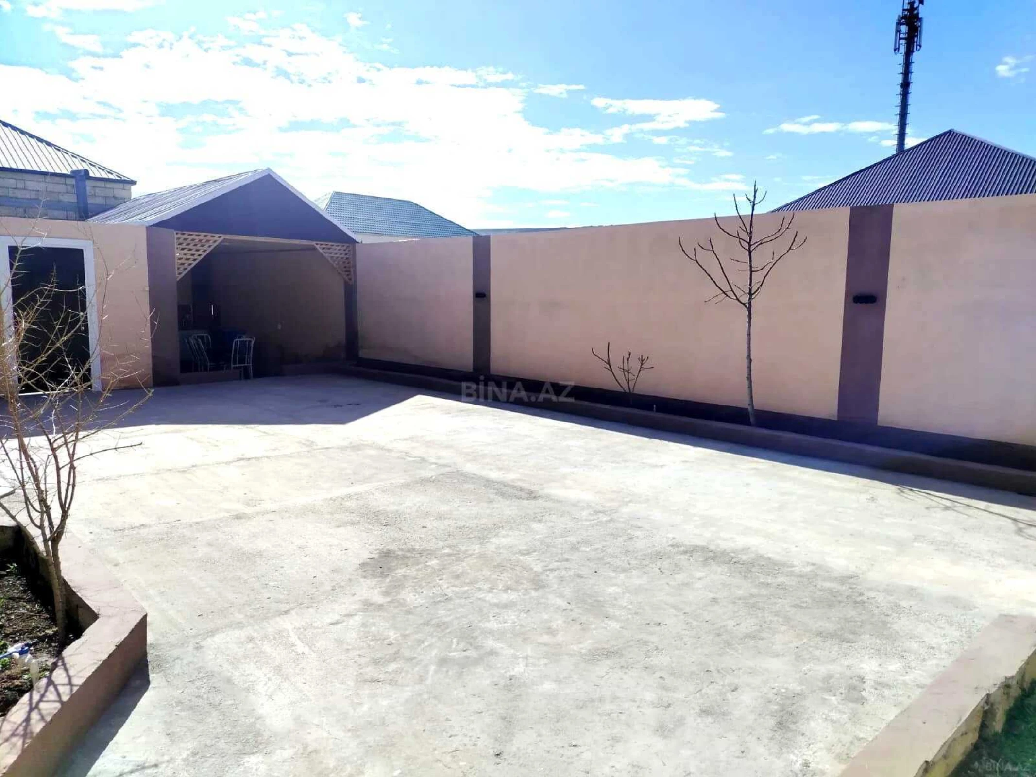 Satılır 4 otaqlı həyət evi 120 m²