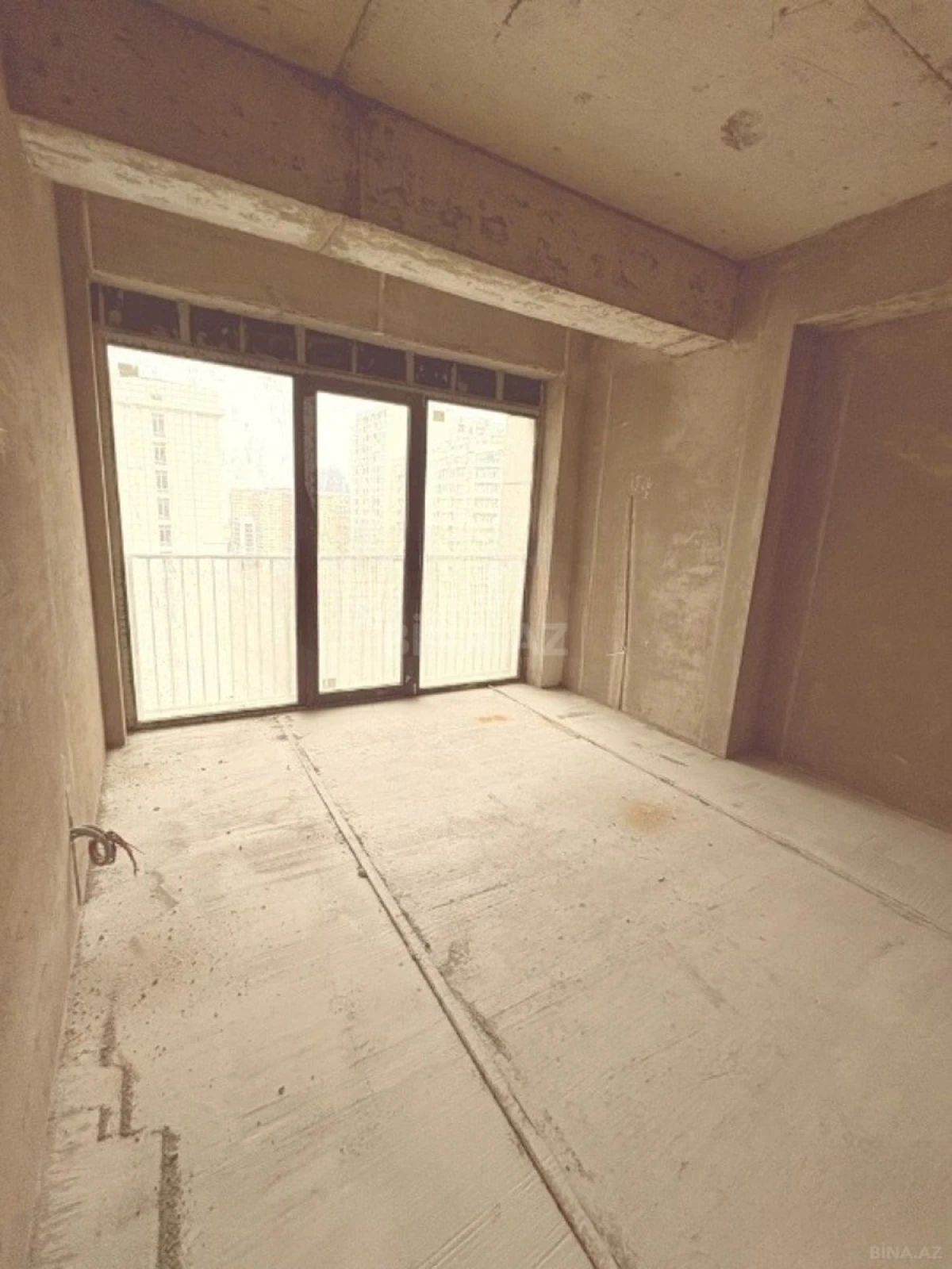 Satılır 3 otaqlı mənzil 127.4 m²