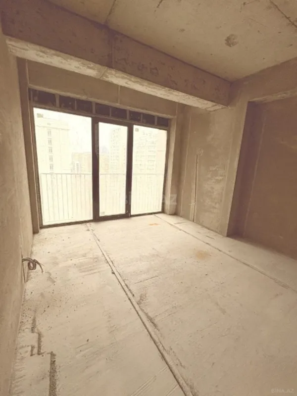 Satılır 3 otaqlı mənzil 127.4 m²