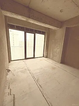 Satılır 3 otaqlı mənzil 127.4 m²