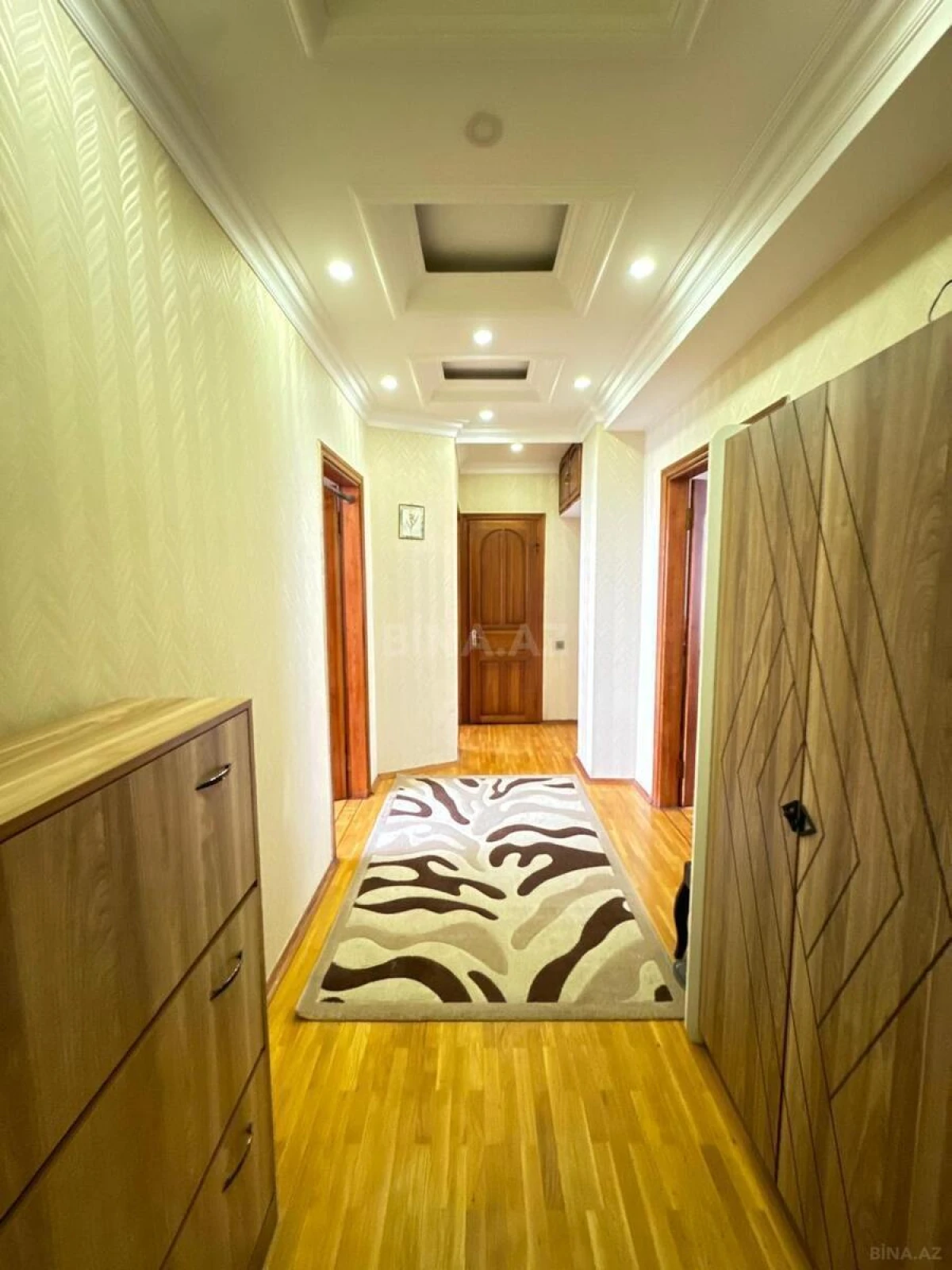 Satılır 3 otaqlı mənzil 115 m²