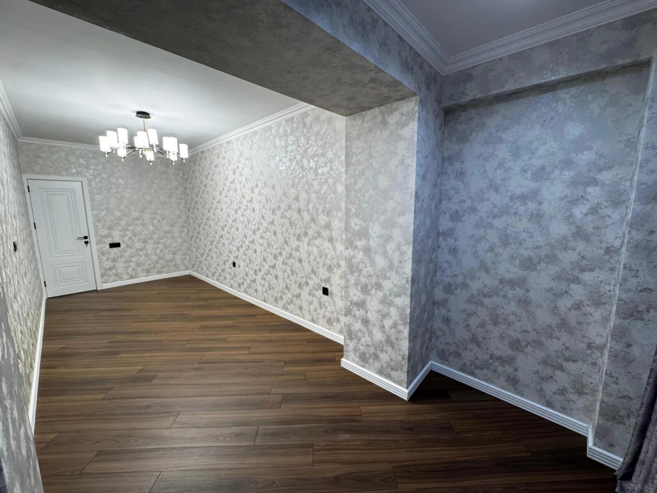 Satılır 2 otaqlı mənzil 65 m²