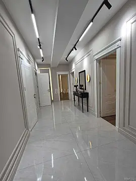 Satılır 3 otaqlı mənzil 110 m²