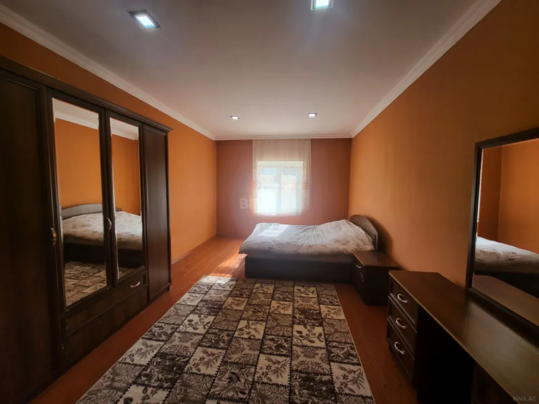 Satılır 4 otaqlı həyət evi 144 m²