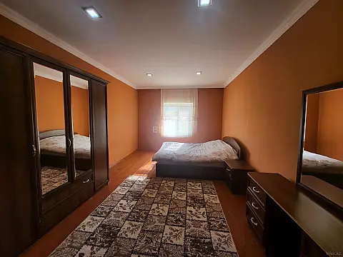 Satılır 4 otaqlı həyət evi 144 m²