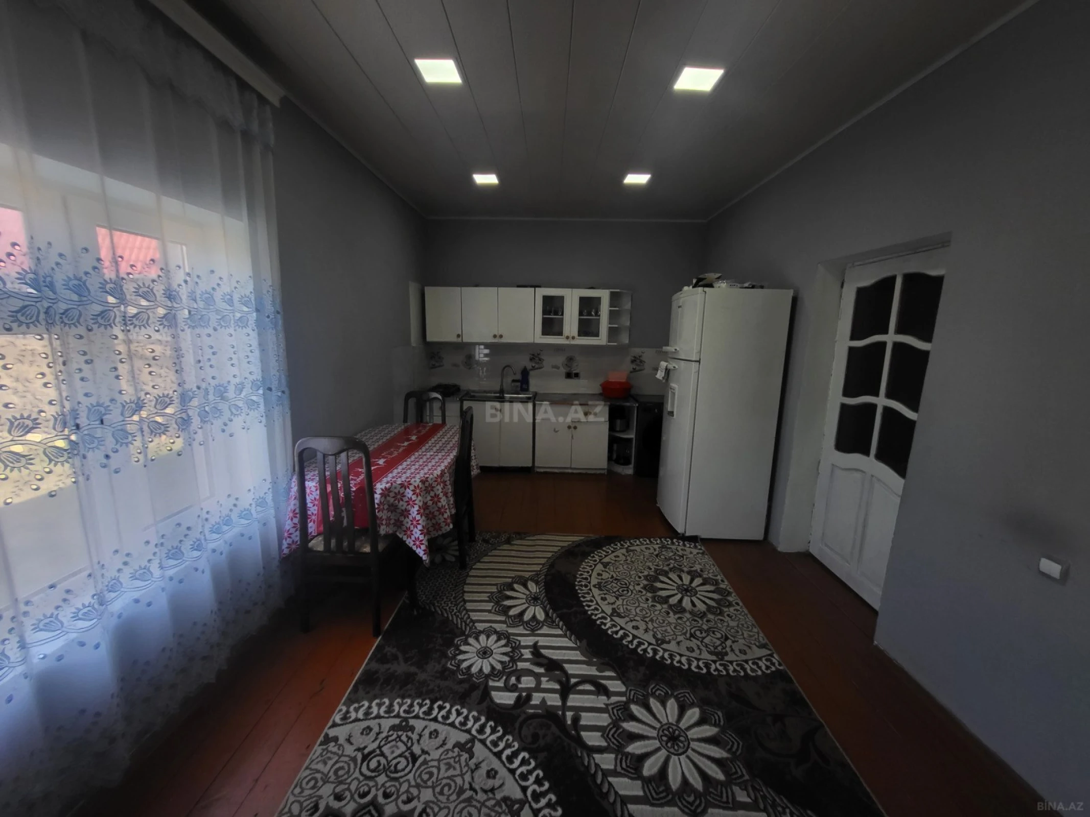 Satılır 4 otaqlı həyət evi 144 m²