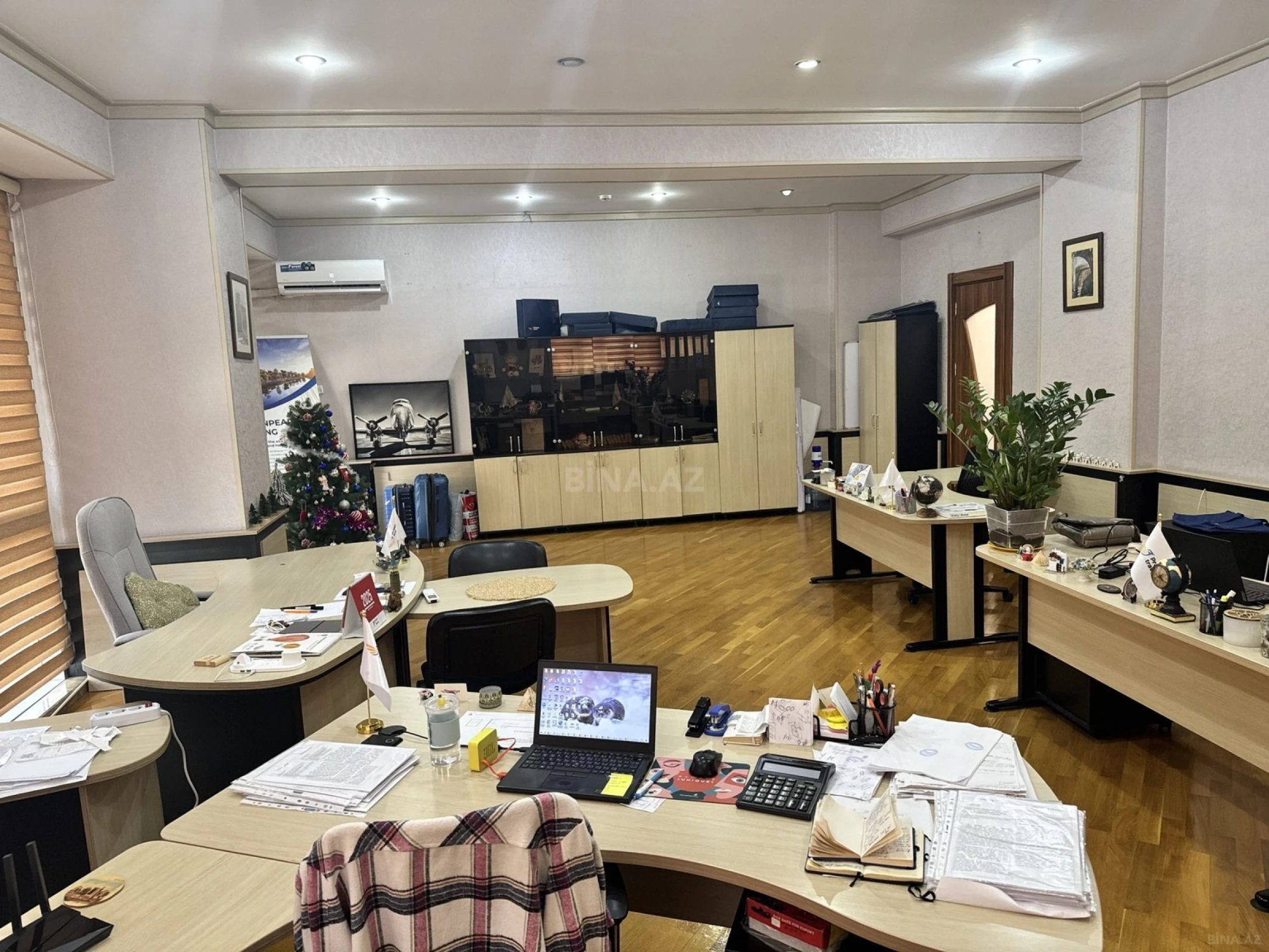 Kirayə verilir 5 otaqlı ofis 350 m²