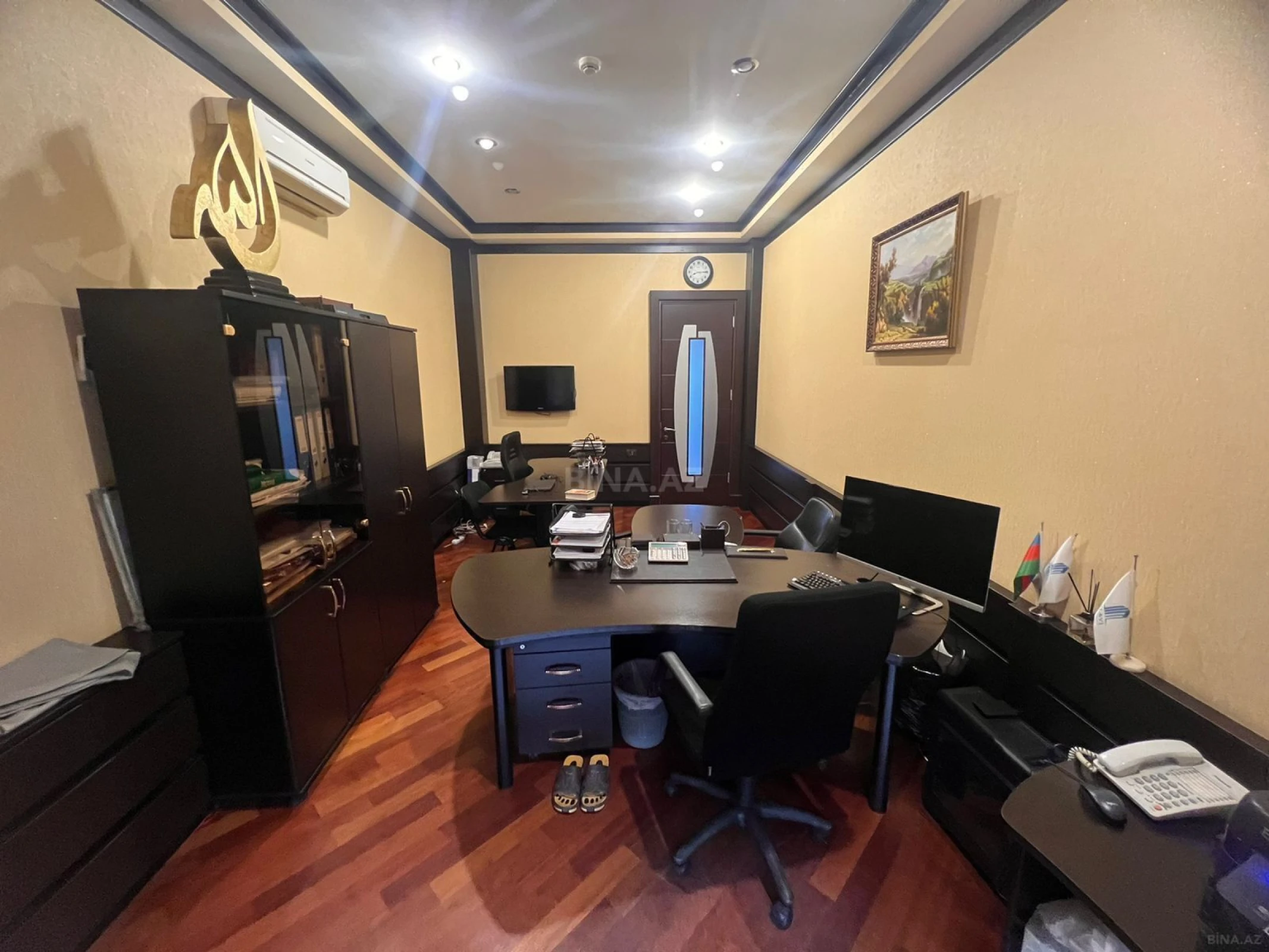 Kirayə verilir 5 otaqlı ofis 350 m²