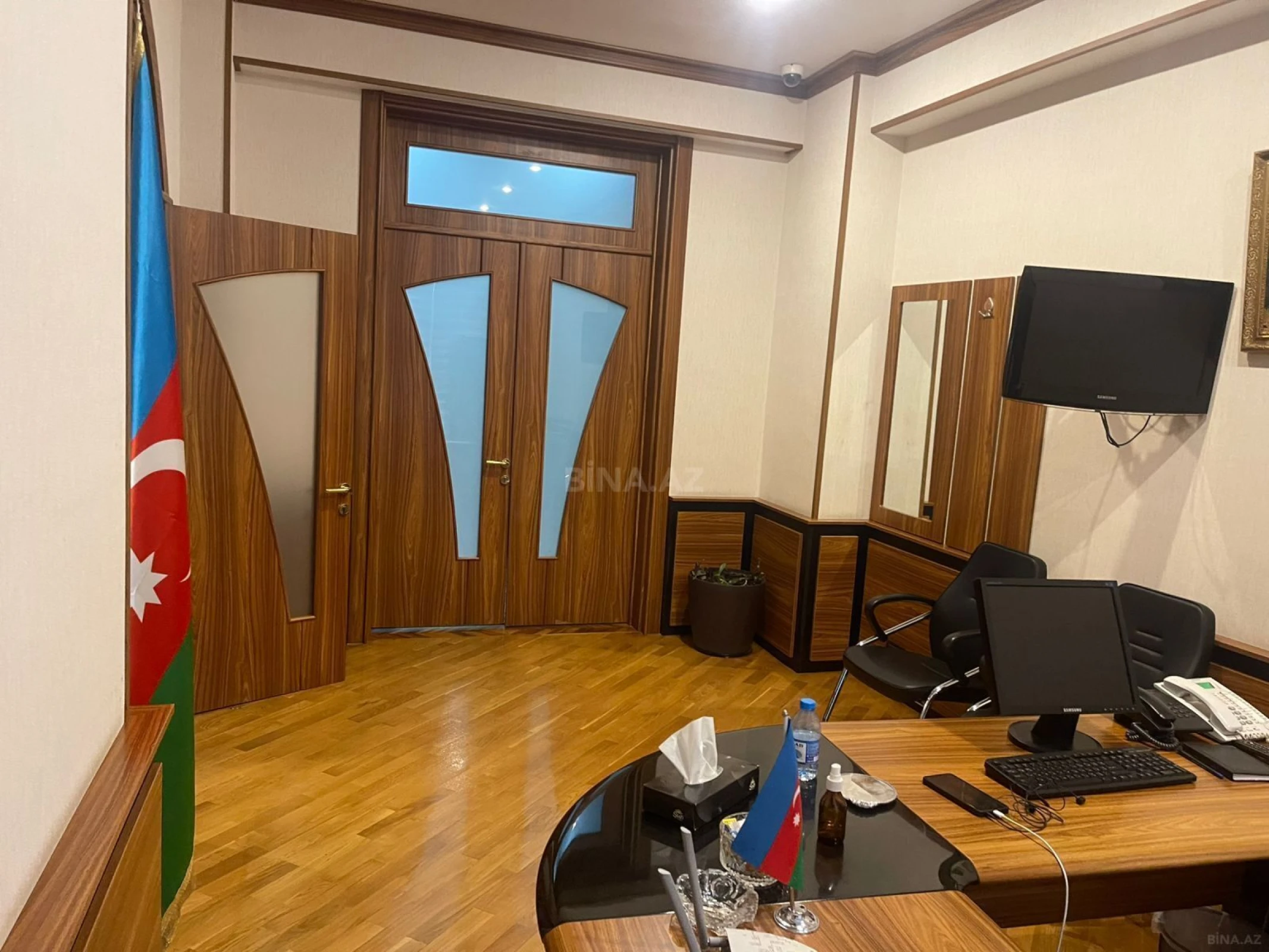 Kirayə verilir 5 otaqlı ofis 350 m²