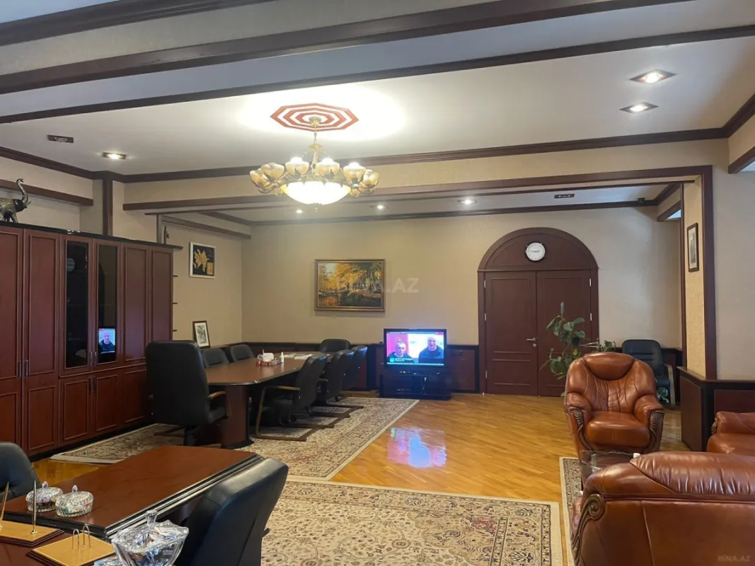 Kirayə verilir 5 otaqlı ofis 350 m²