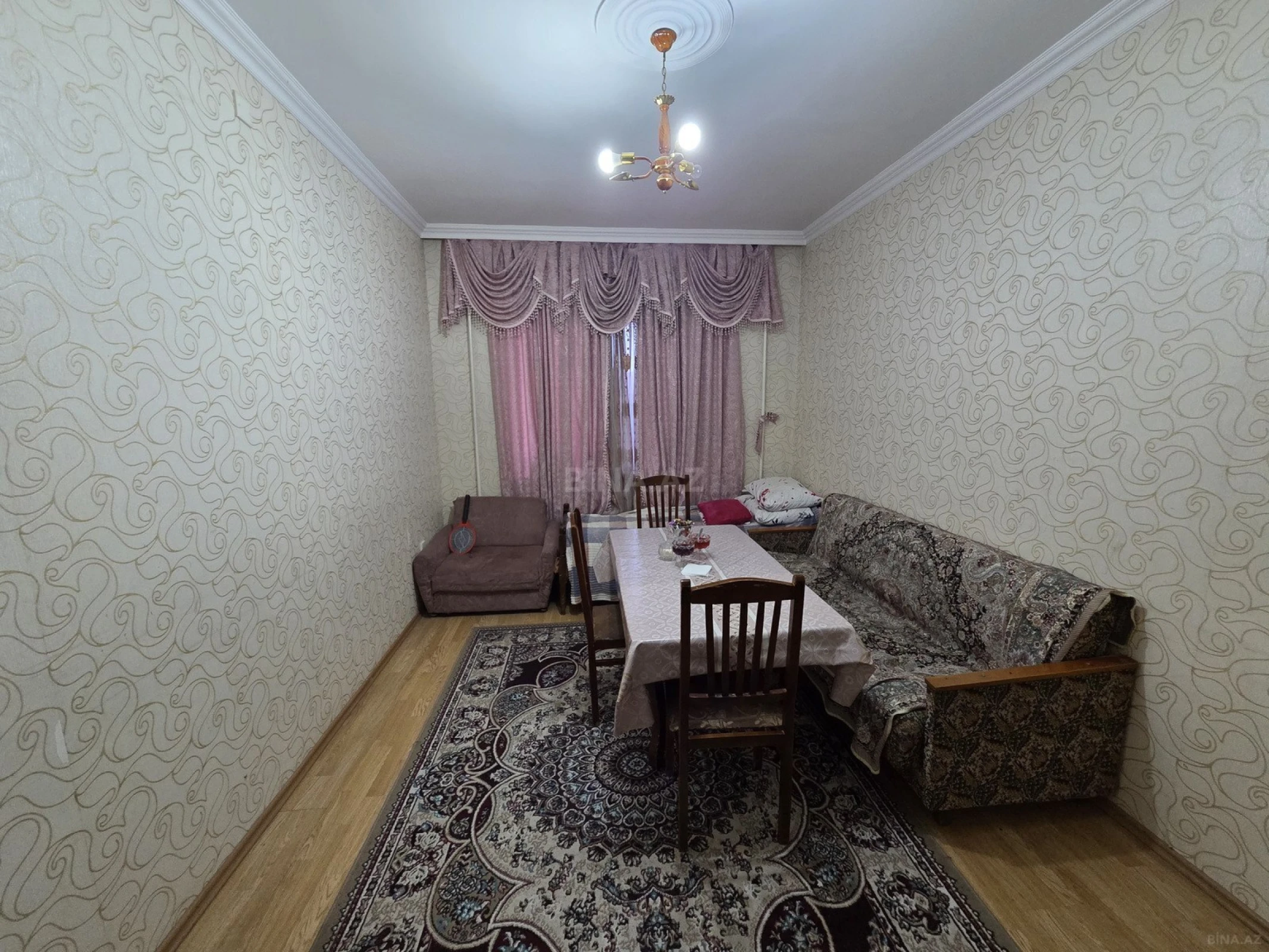 Satılır 2 otaqlı mənzil 65 m²