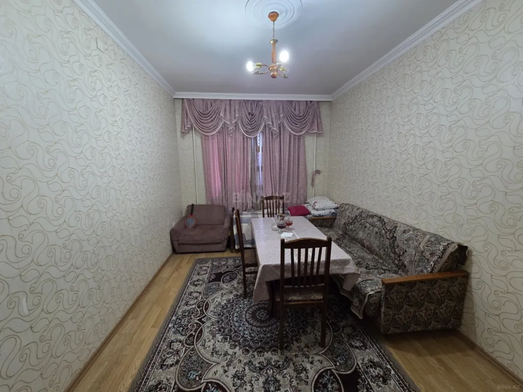 Satılır 2 otaqlı mənzil 65 m²