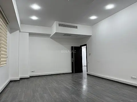 Kirayə verilir 4 otaqlı ofis 250 m²