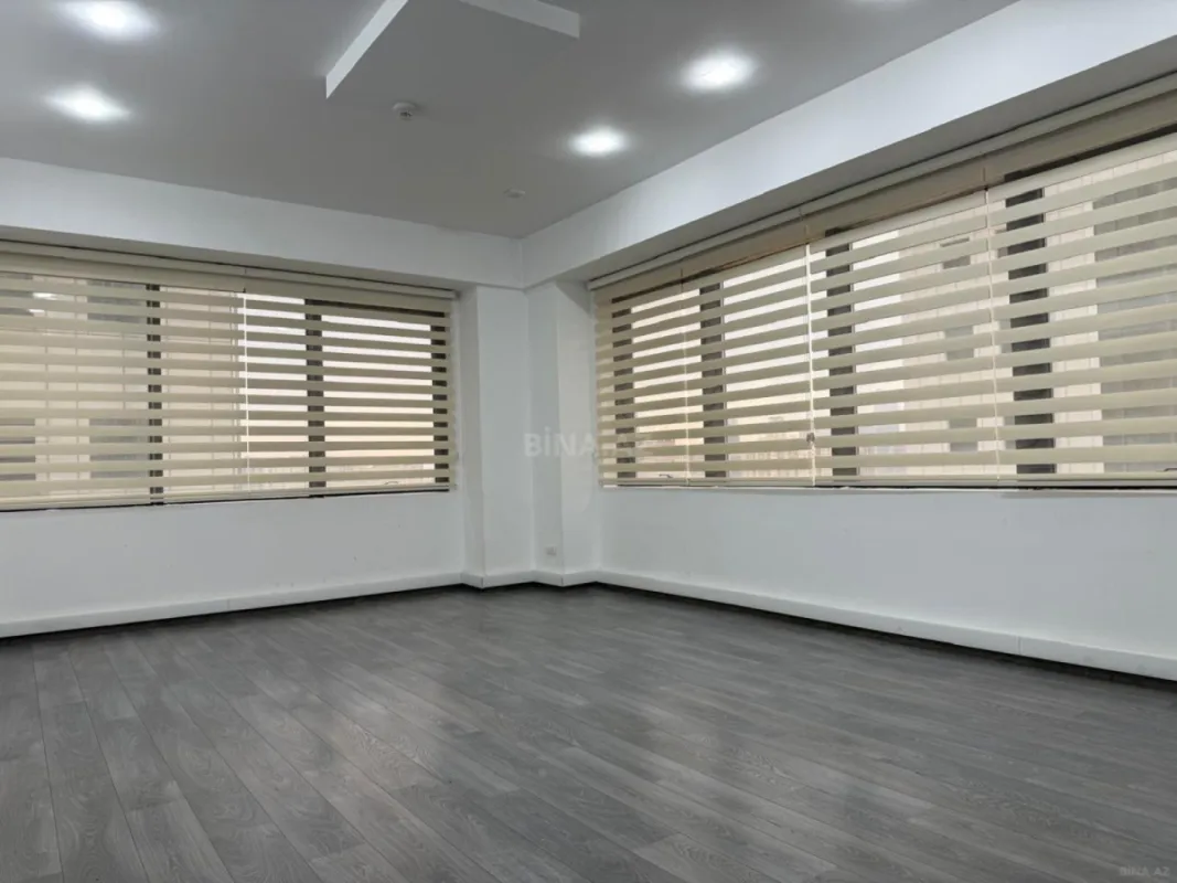 Kirayə verilir 4 otaqlı ofis 250 m²