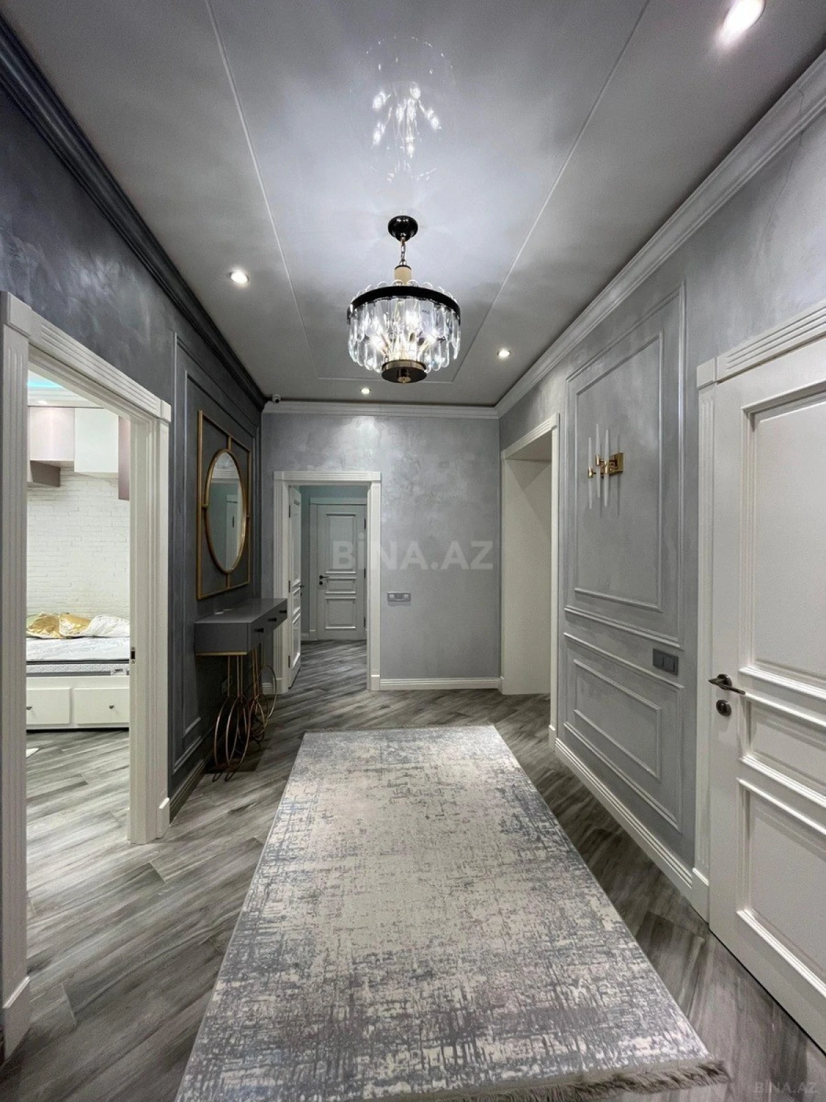 Kirayə verilir 3 otaqlı mənzil 180 m²