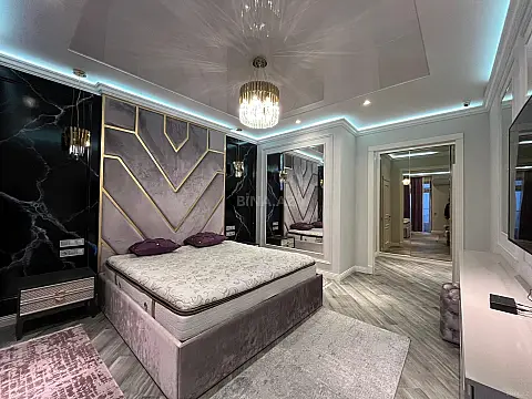 Kirayə verilir 3 otaqlı mənzil 180 m²