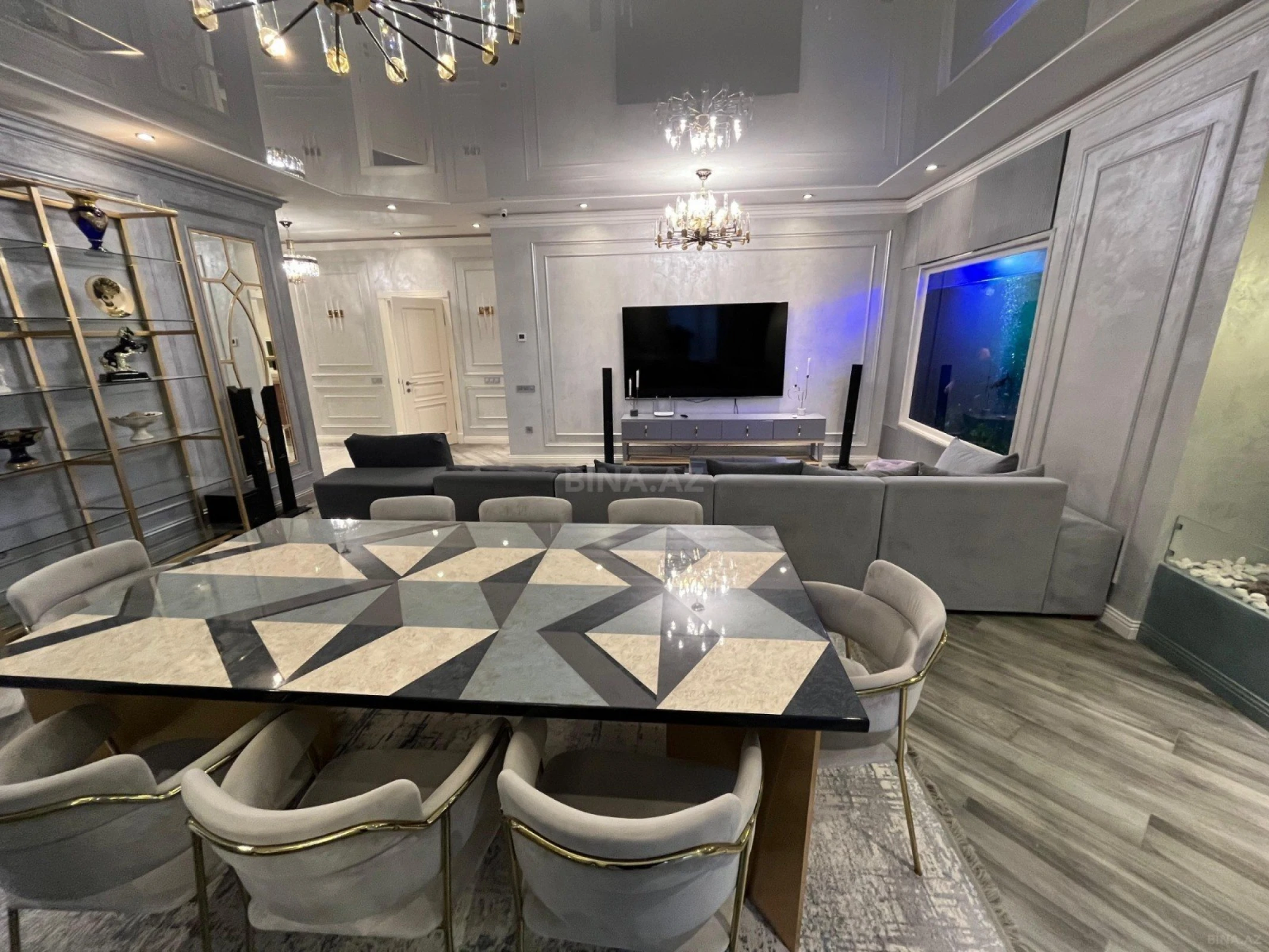 Kirayə verilir 3 otaqlı mənzil 180 m²