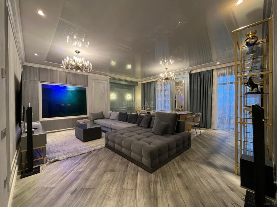 Kirayə verilir 3 otaqlı mənzil 180 m²