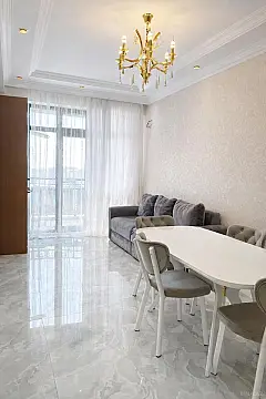Satılır 2 otaqlı mənzil 111 m²