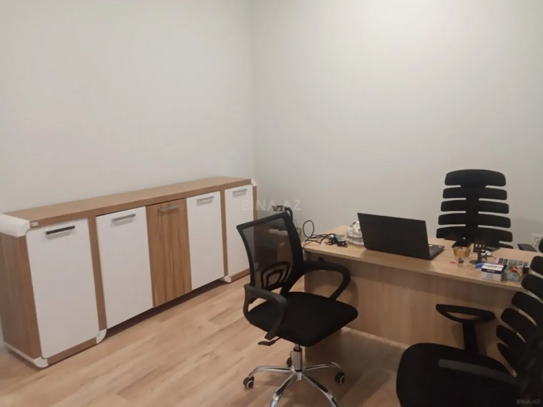 Kirayə verilir 2 otaqlı ofis 50 m²
