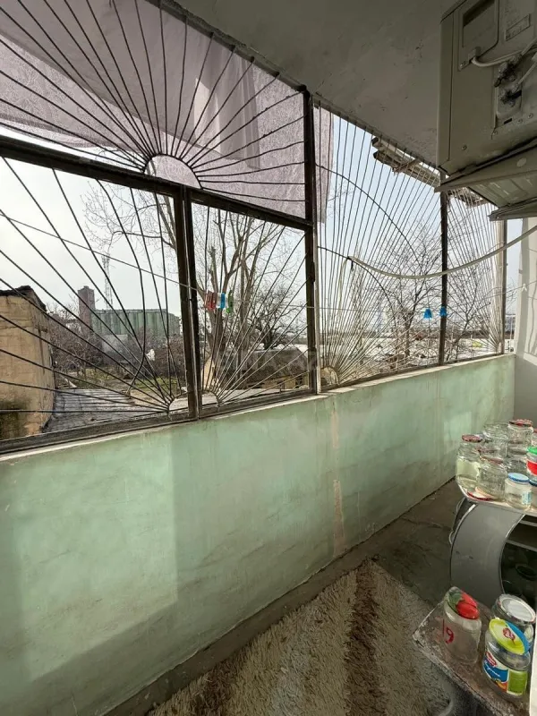 Satılır 5 otaqlı mənzil 120 m²