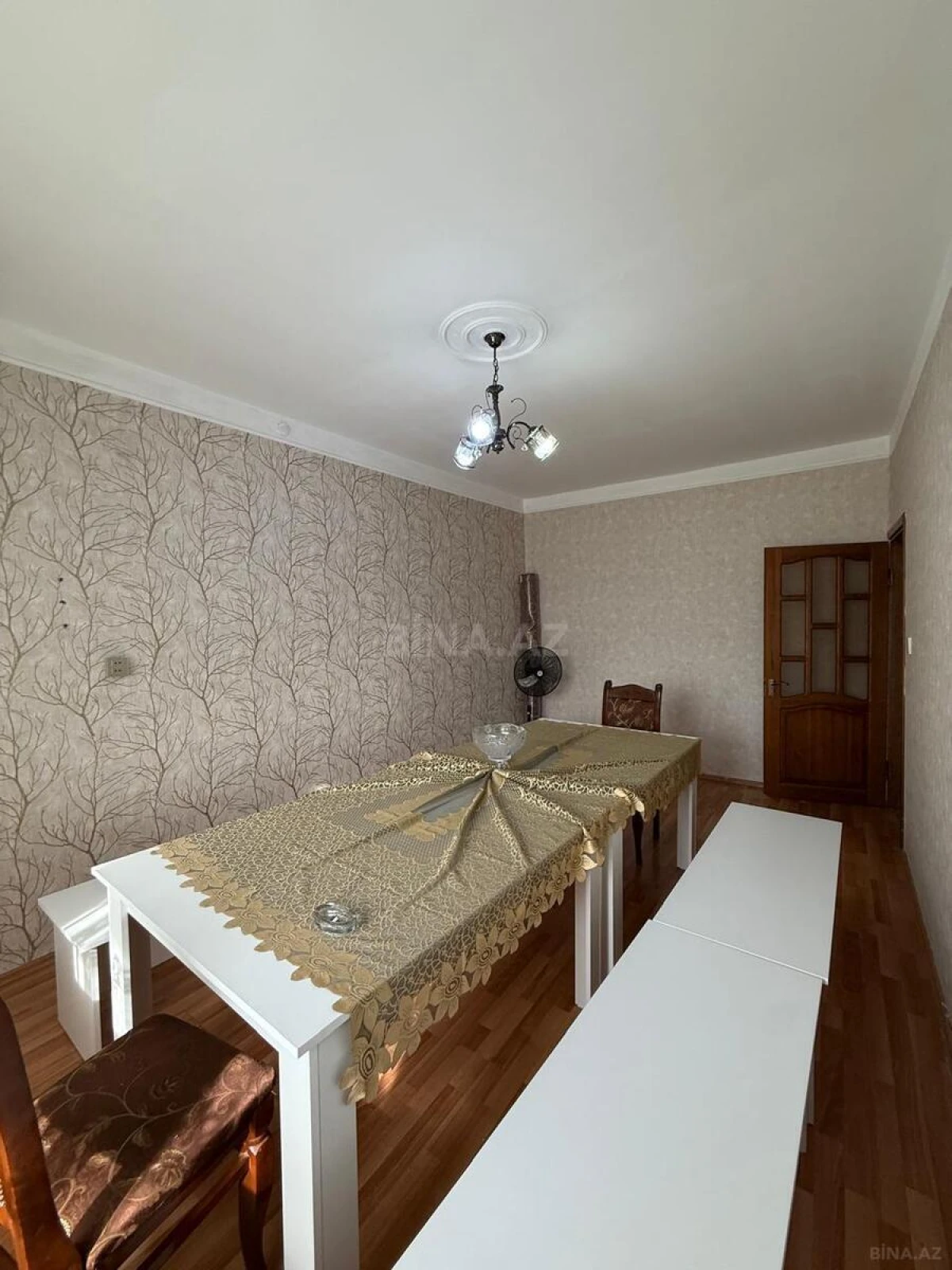 Satılır 5 otaqlı mənzil 120 m²