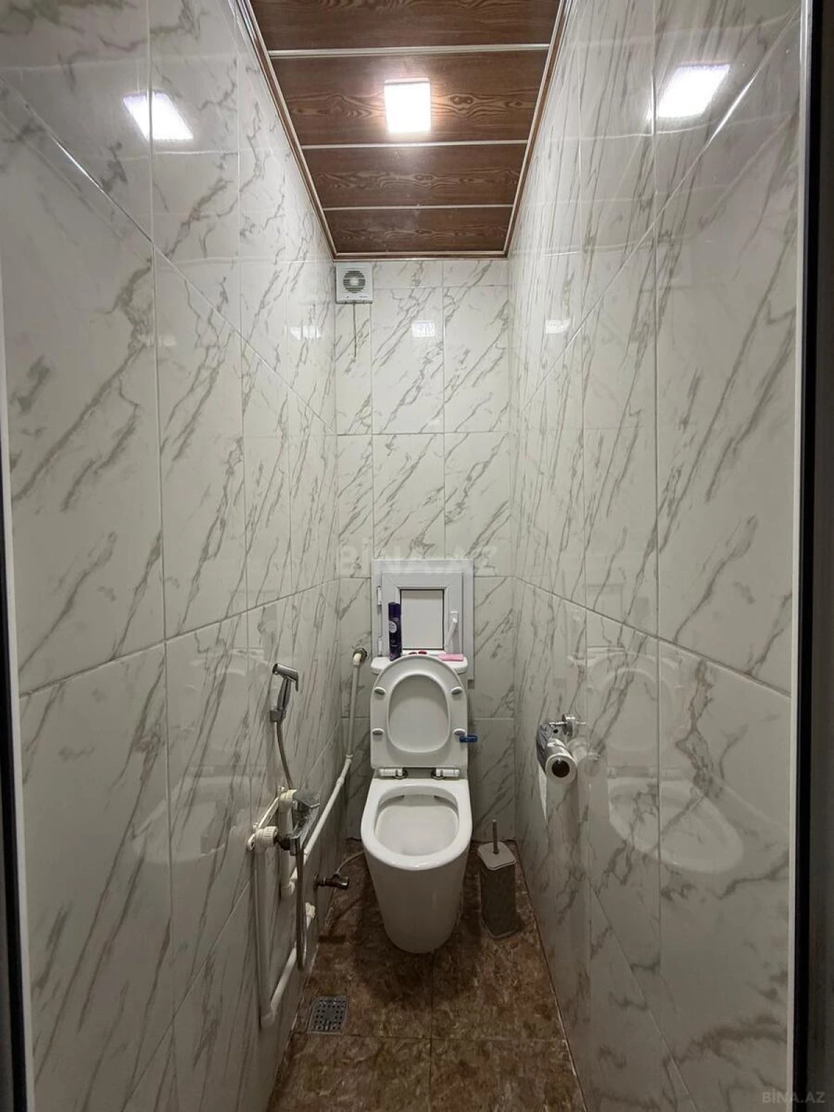 Satılır 5 otaqlı mənzil 120 m²