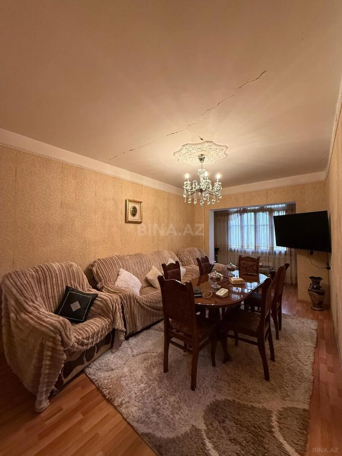 Satılır 5 otaqlı mənzil 120 m²