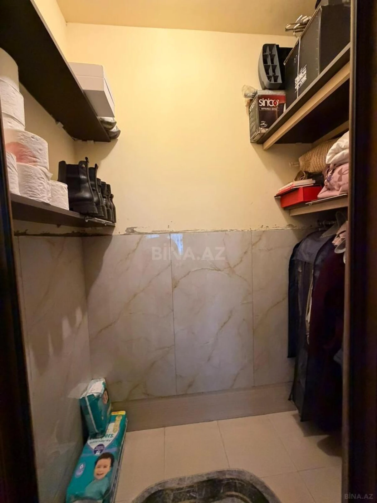 Satılır 3 otaqlı mənzil 135 m²