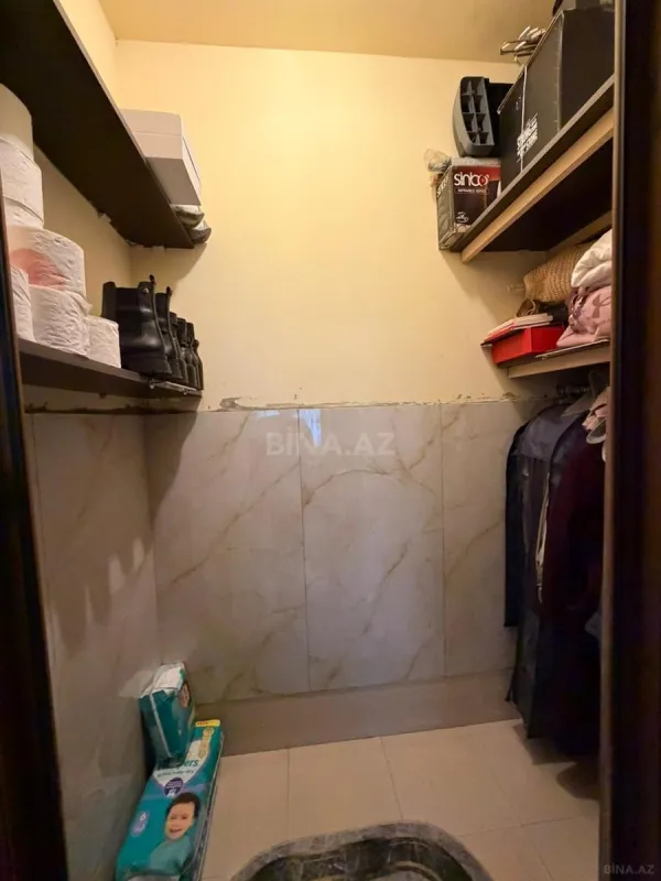 Satılır 3 otaqlı mənzil 135 m²