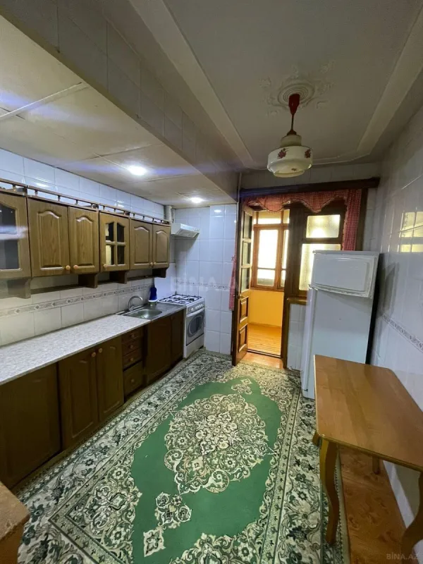 Satılır 3 otaqlı mənzil 102 m²