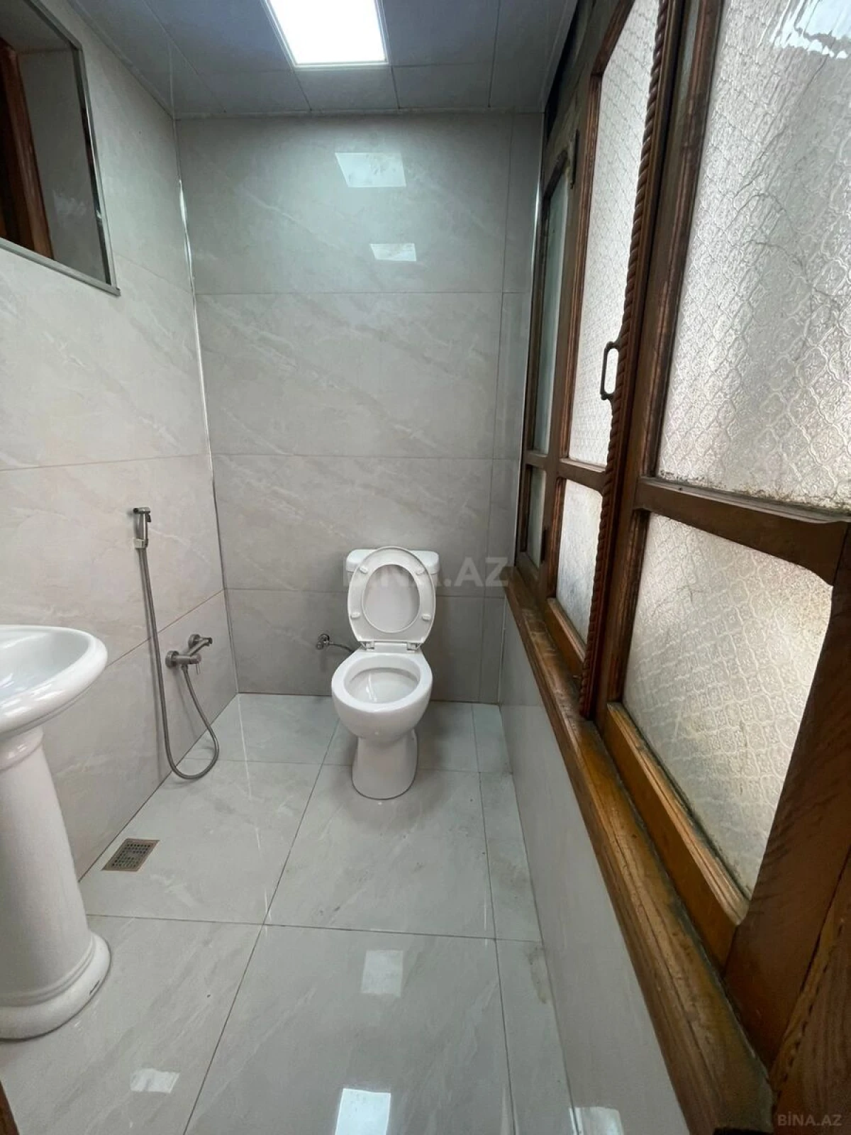 Satılır 3 otaqlı mənzil 102 m²