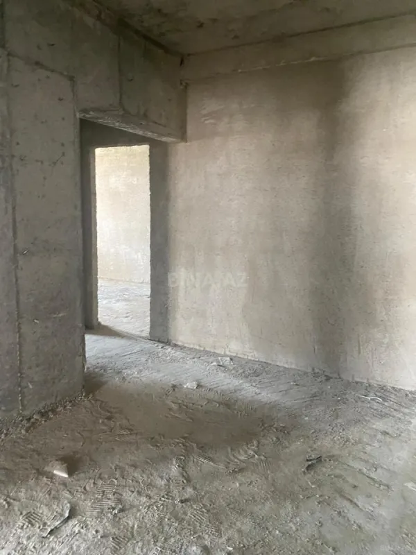 Satılır 3 otaqlı mənzil 151 m²