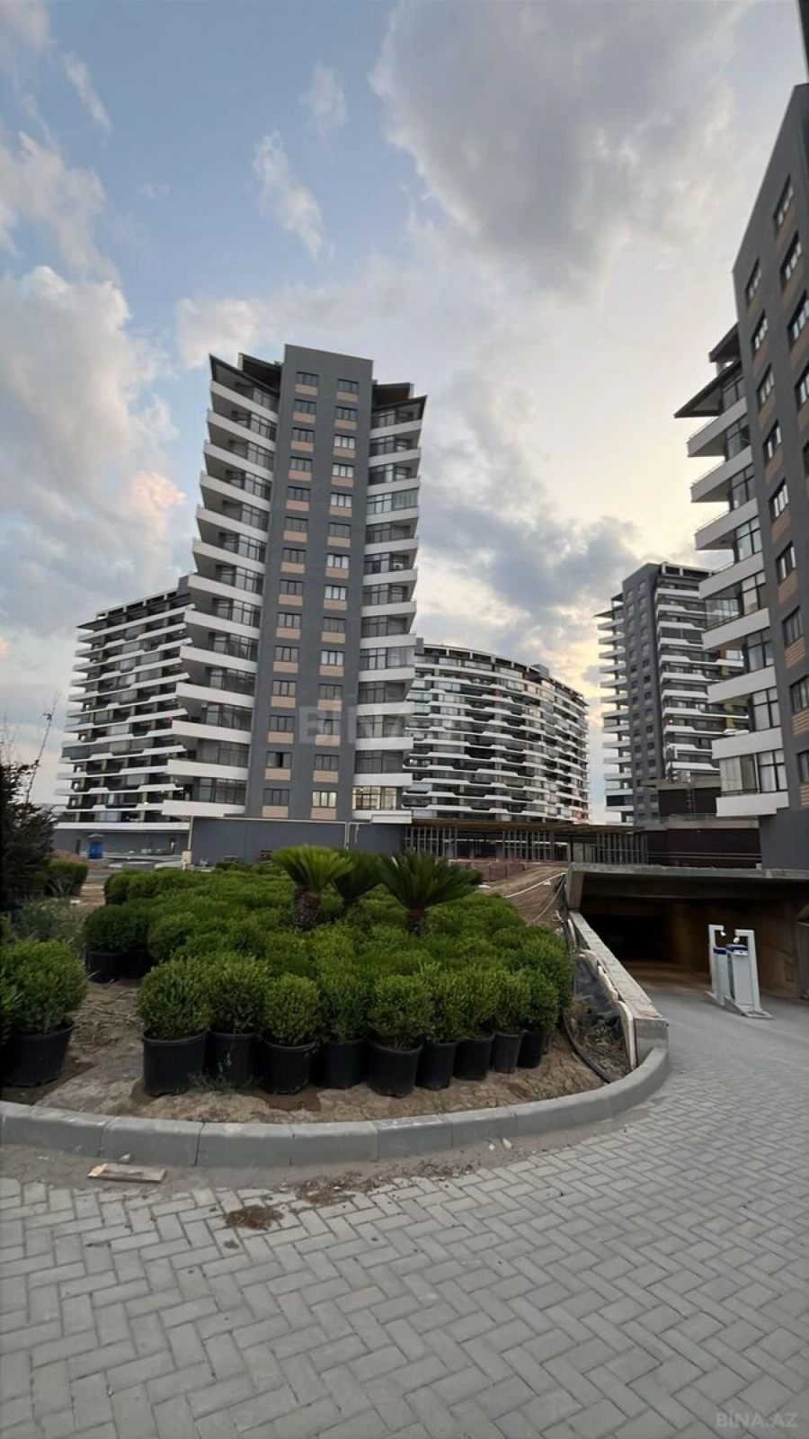 Satılır 2 otaqlı mənzil 80 m²