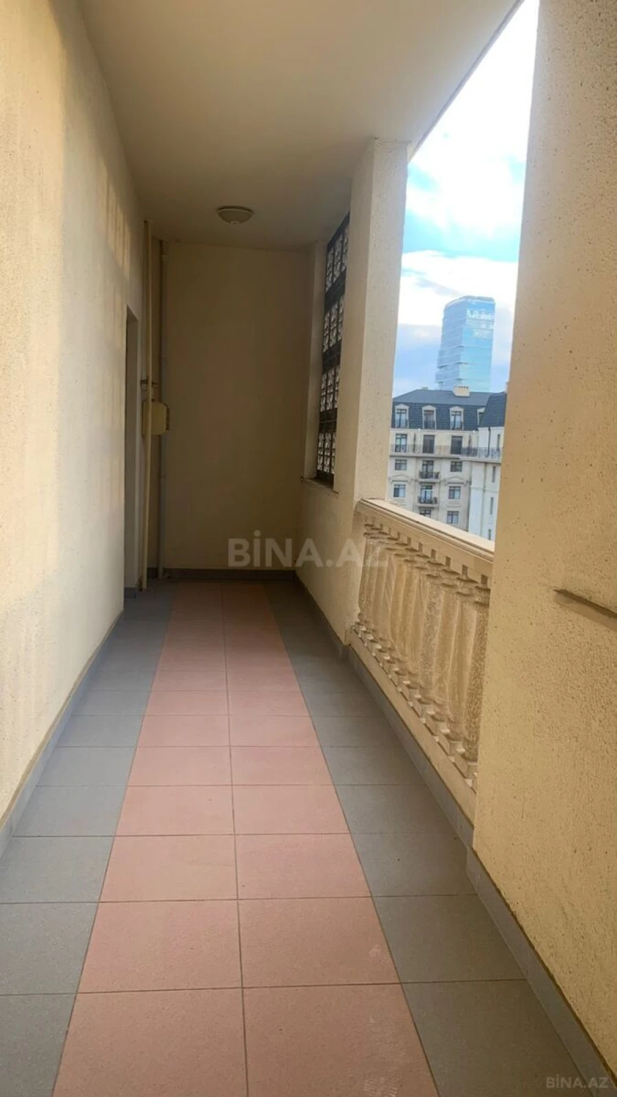 Kirayə verilir 2 otaqlı mənzil 60 m²